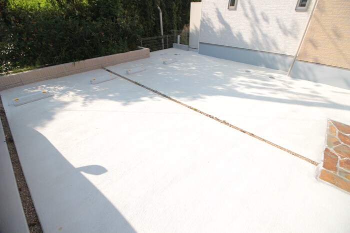 物件外観写真5　(駐車場)