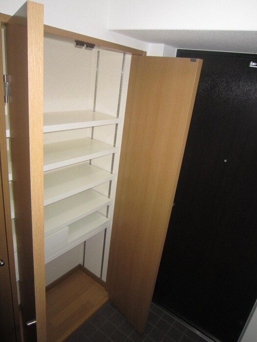 物件内観写真16　(靴箱)