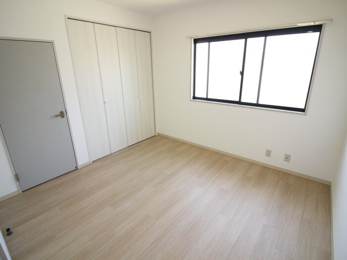 物件内観写真6　(居室)