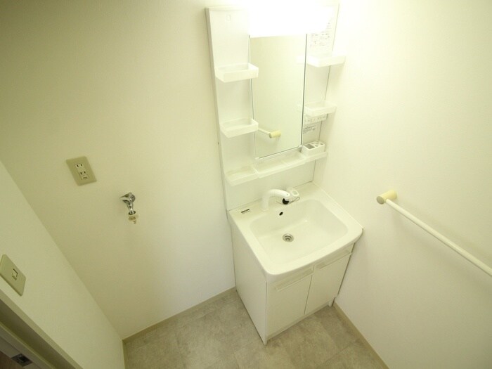 物件内観写真11　(洗面)