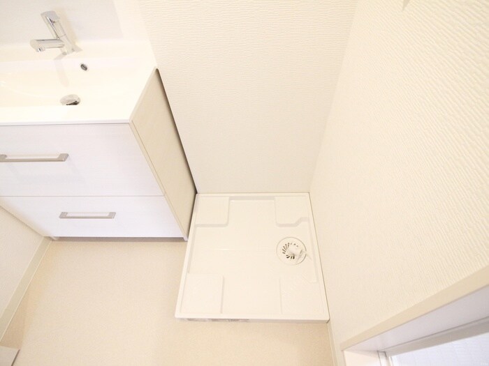 物件内観写真13　(洗濯機置場)