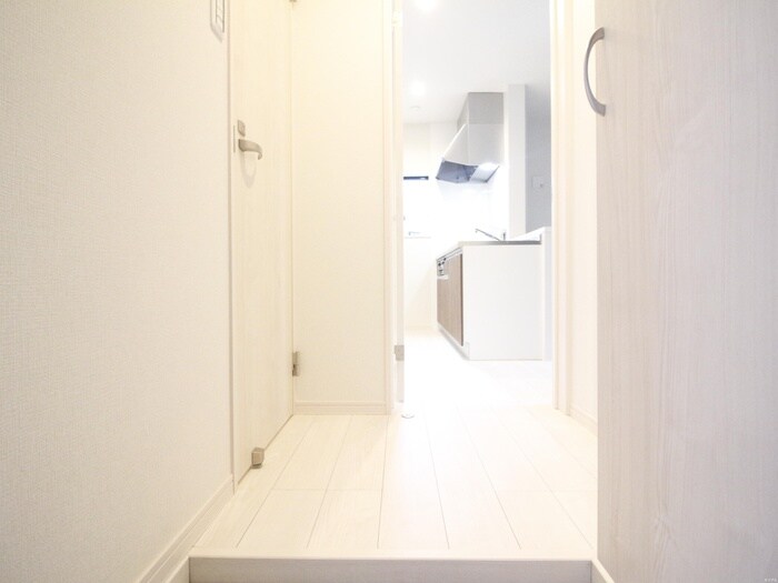 物件内観写真17　(玄関)