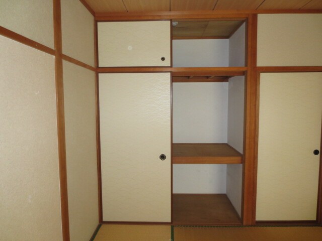 物件内観写真11　(収納)