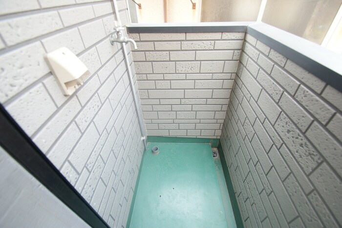 物件内観写真12　(洗濯機置場)