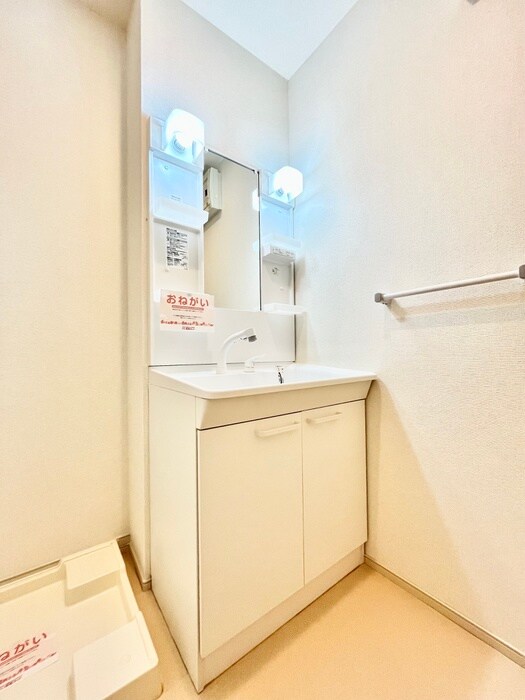 物件内観写真9　(洗面)