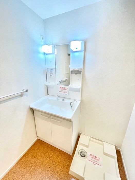 物件内観写真9　(洗面)