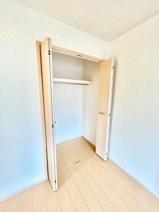 物件内観写真10　(収納)