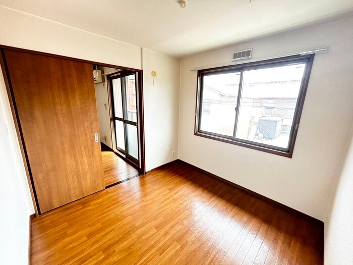 物件内観写真15　(居室)