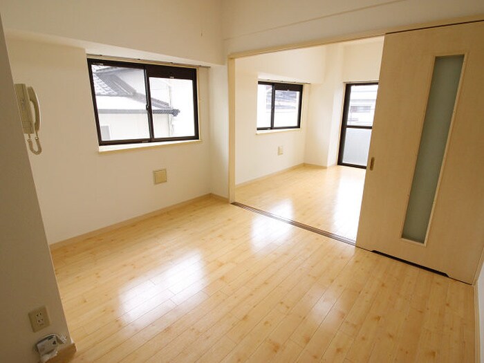 物件内観写真7　(居室)