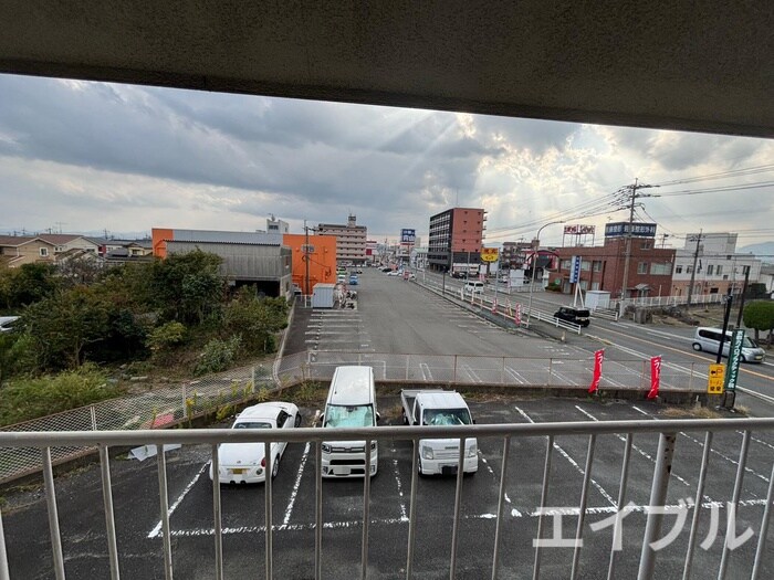 物件内観写真22　(室内からの展望)