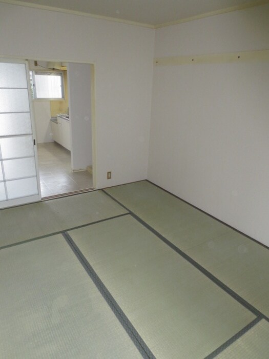 物件内観写真10　(居室)