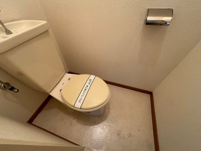 物件内観写真13　(トイレ)