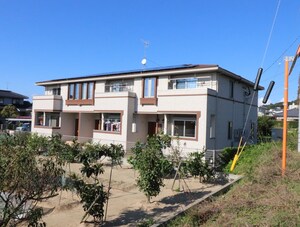 スモールウッズタウン宮司外観写真