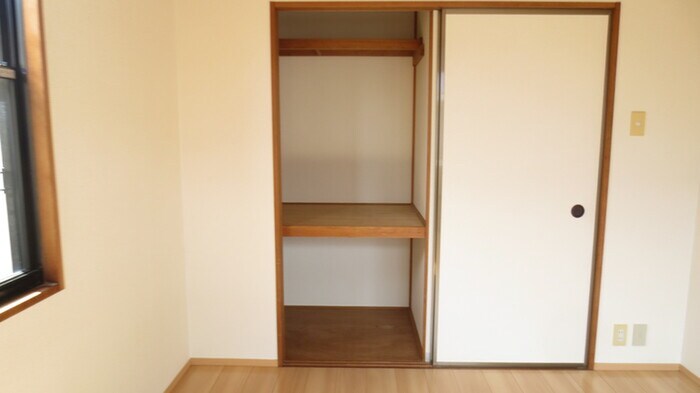 物件内観写真15　(収納)