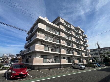 グランドハイツ津田新町(102）外観写真