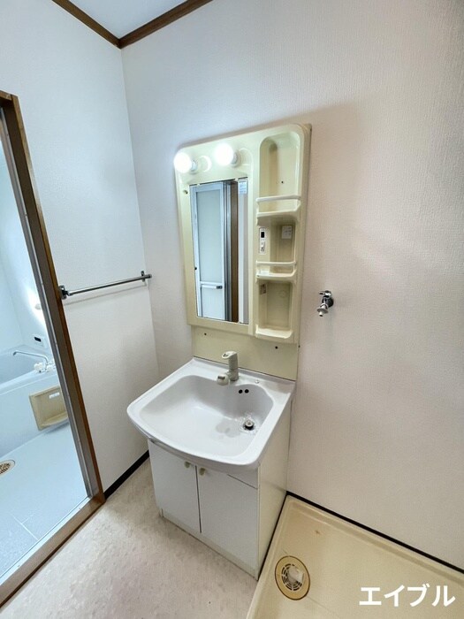 物件内観写真8　(洗面)