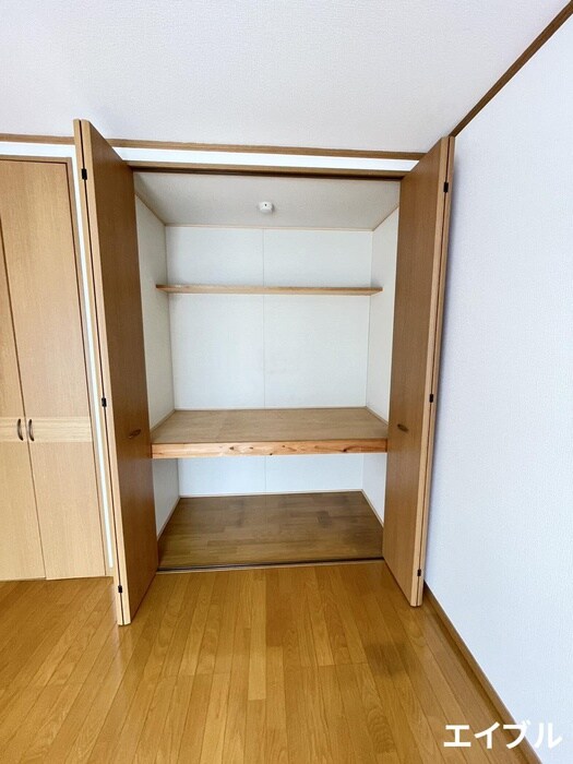 物件内観写真14　(収納)