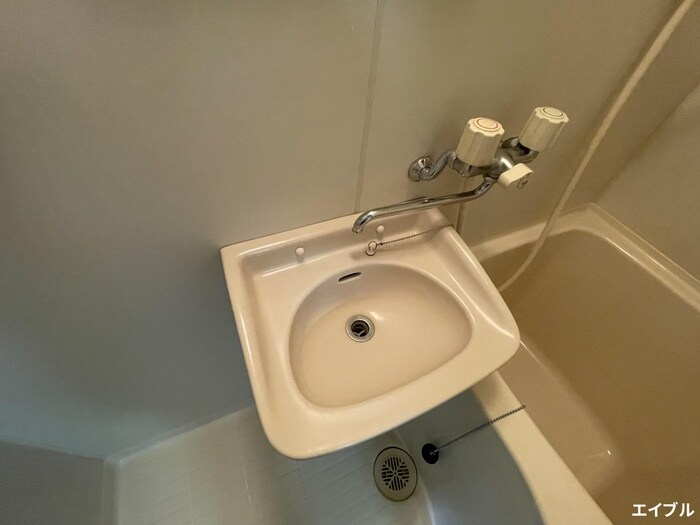 物件内観写真12　(洗面)