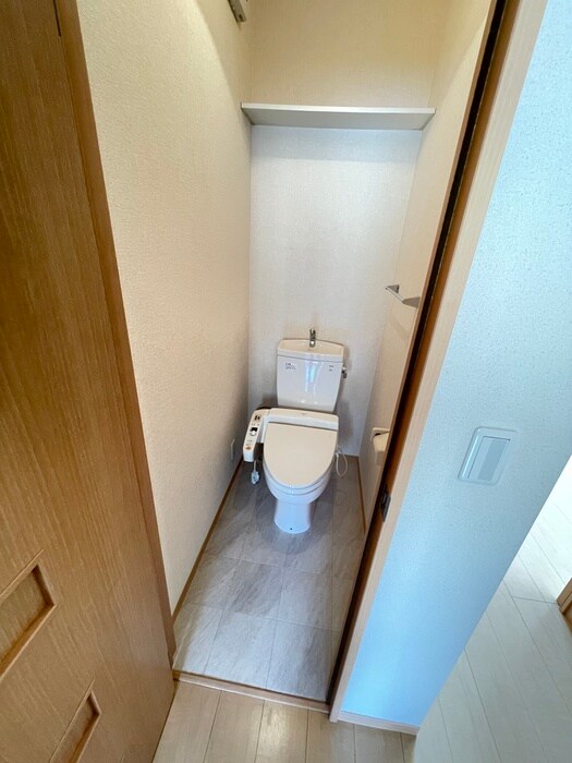 物件内観写真9　(トイレ)