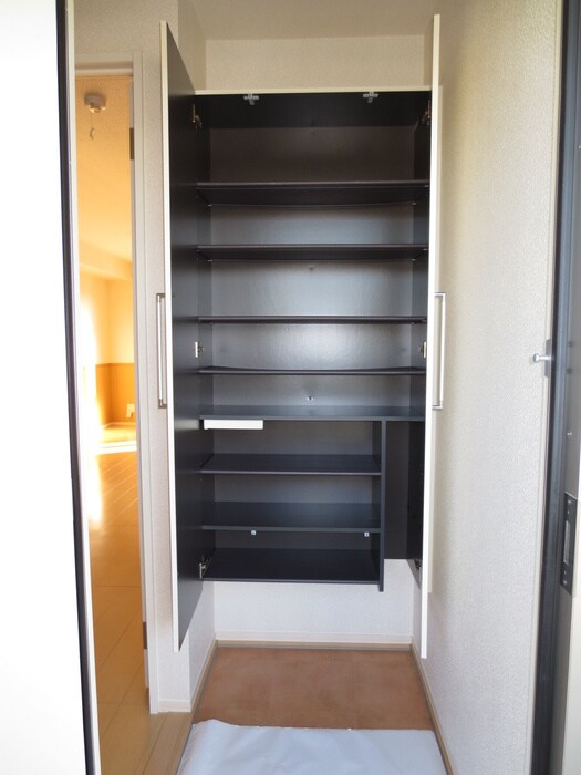 物件内観写真14　(靴箱)