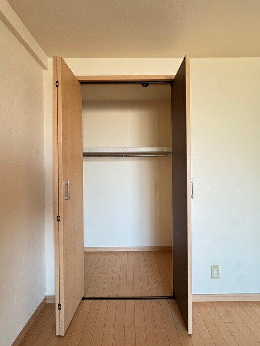 物件内観写真10　(収納)