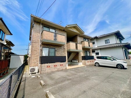 シャンリバ－知古外観写真
