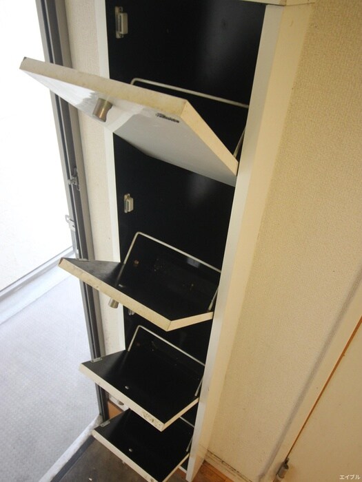 物件内観写真6　(靴箱)