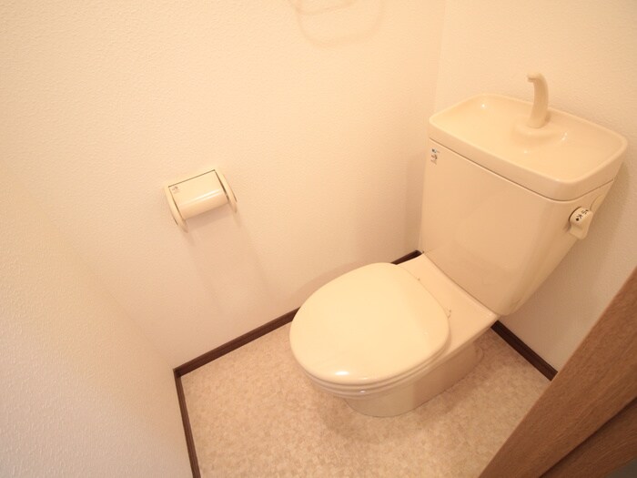 物件内観写真13　(トイレ)