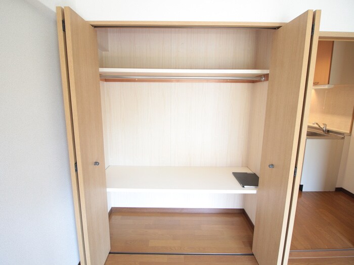物件内観写真15　(収納)