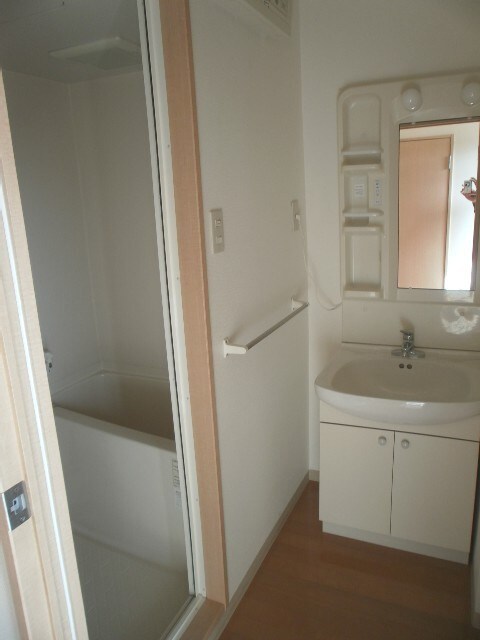 物件内観写真16　(洗面)