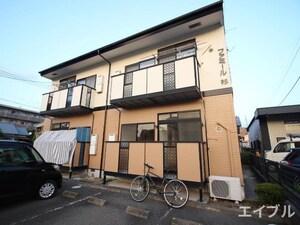 ファミ－ル杉外観写真