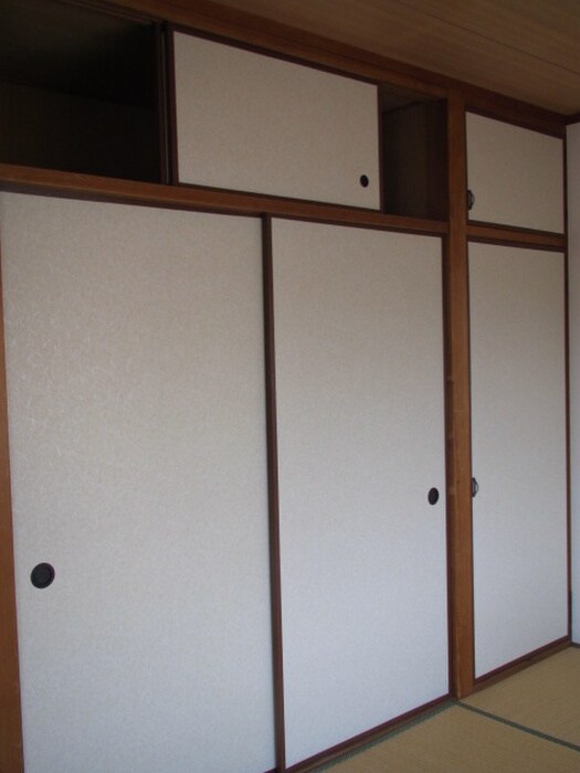 物件内観写真6　(収納)