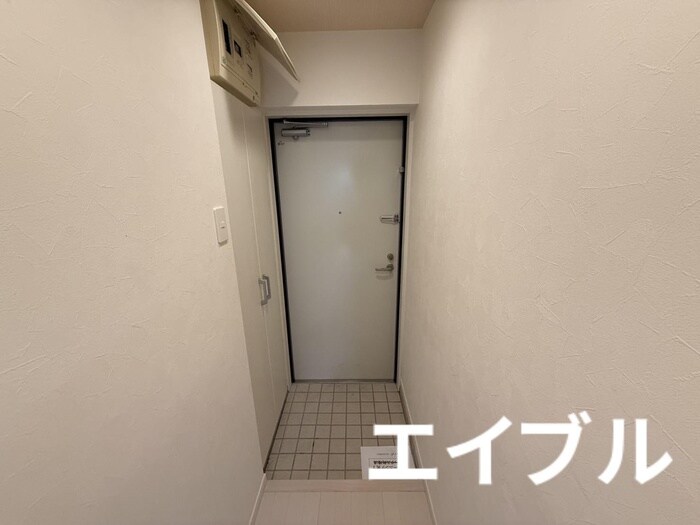物件内観写真13　(玄関)