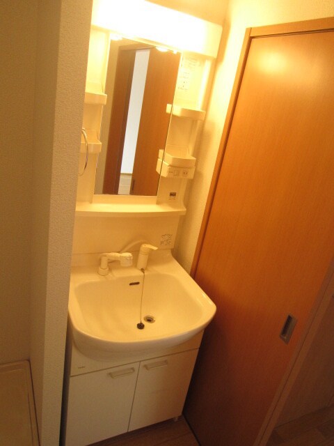 物件内観写真7　(洗面)