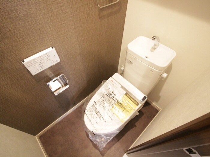 物件内観写真12　(トイレ)