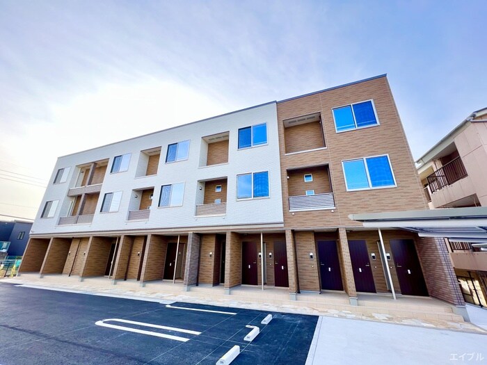 物件外観写真1　(外観写真)