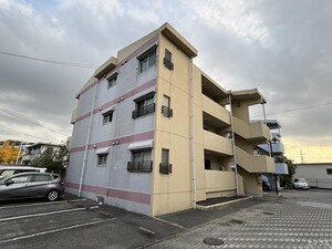 八尋タウンハウス４外観写真