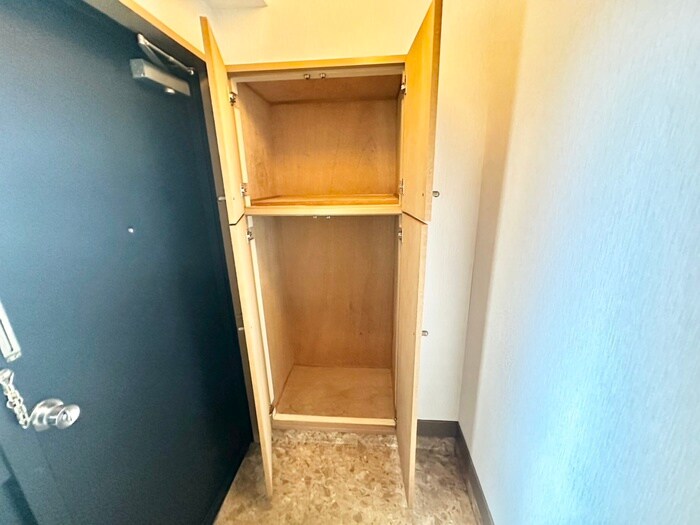 物件内観写真12　(靴箱)