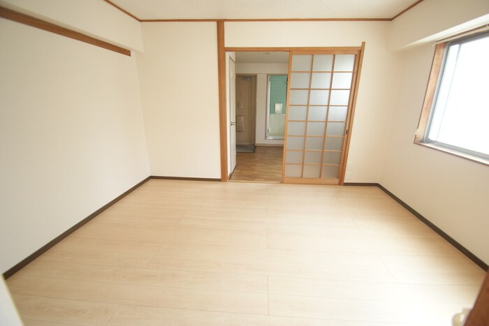 物件内観写真7　(居室)