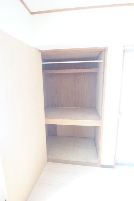 物件内観写真12　(収納)