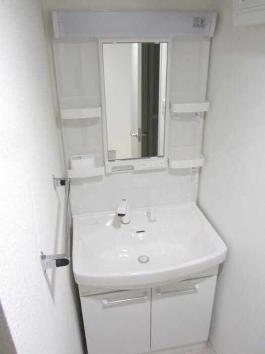 物件内観写真8　(洗面)