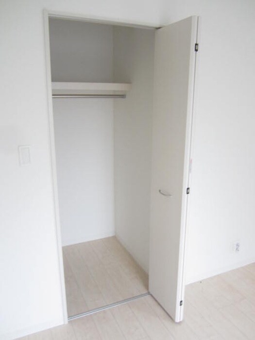物件内観写真10　(収納)
