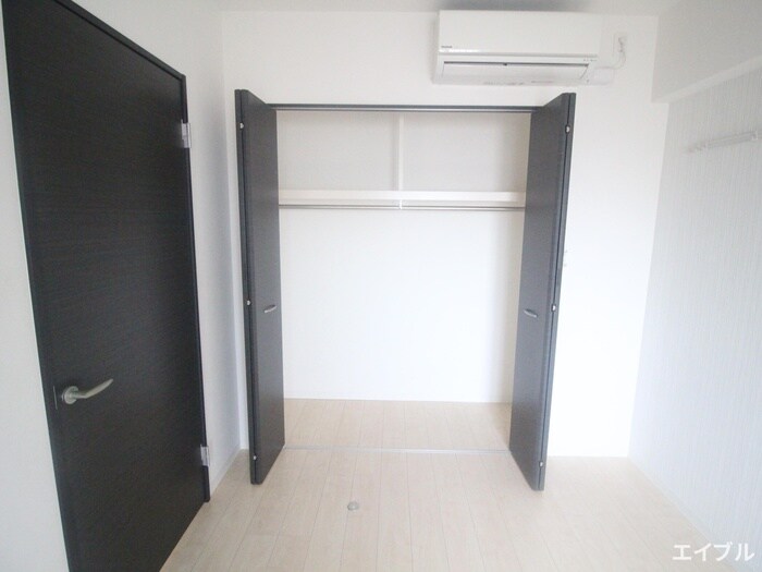 物件内観写真12　(収納)