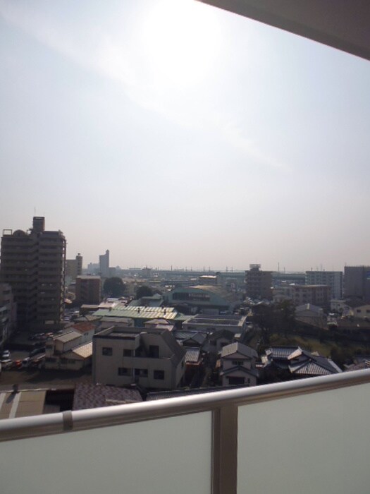 物件内観写真16　(室内からの展望)