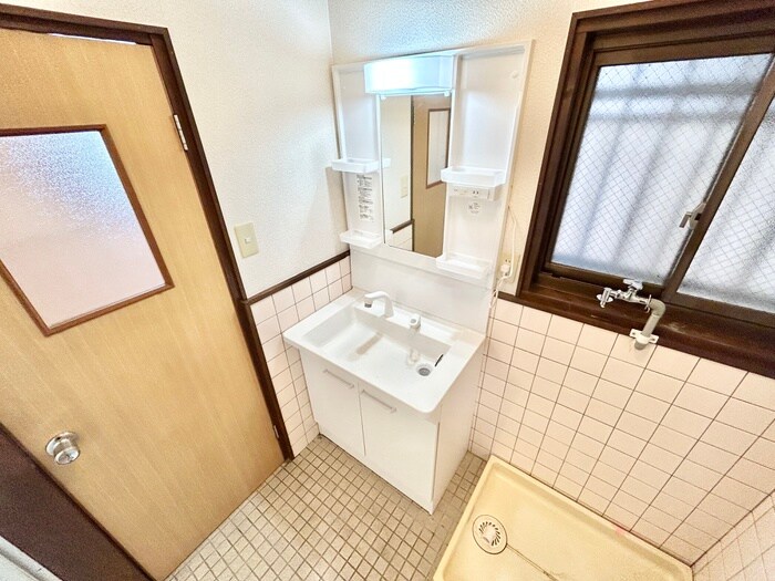 物件内観写真11　(洗面)