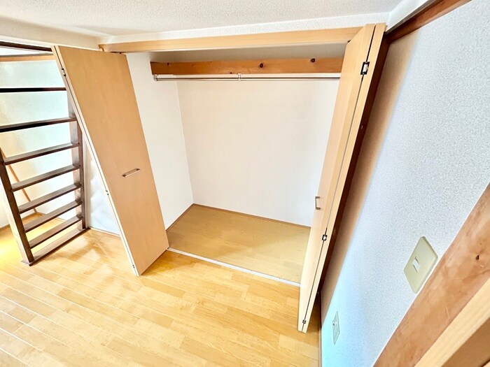 物件内観写真12　(収納)