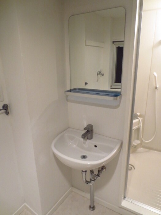 物件内観写真9　(洗面)