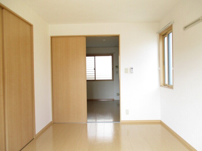 物件内観写真16　(居室)