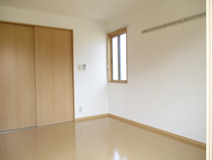 物件内観写真18　(居室)