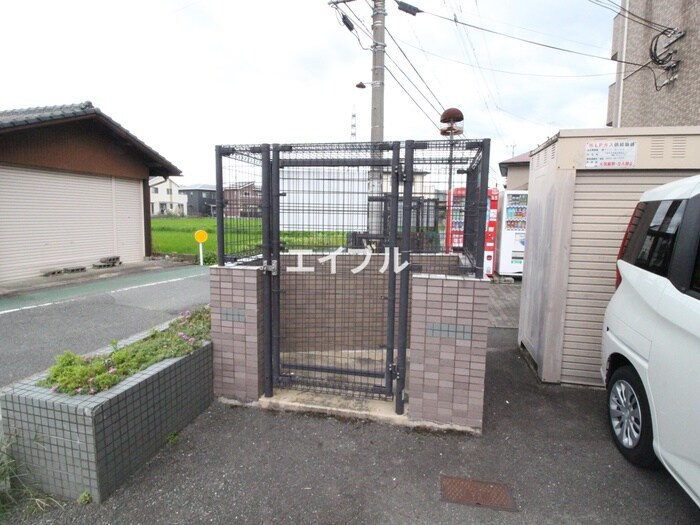 物件外観写真4　(建物設備)